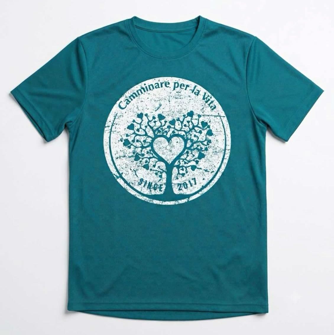 La nuova t-shirt Limited Edition di Camminare per la vita, verde con il logo Since 2017
